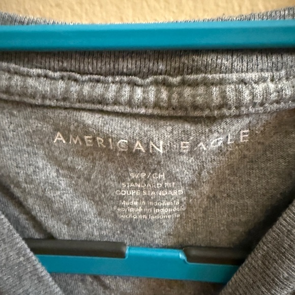 American Eagle Men’s Small Gray Cotten Tee Worn Once - Picture 3 of 3
